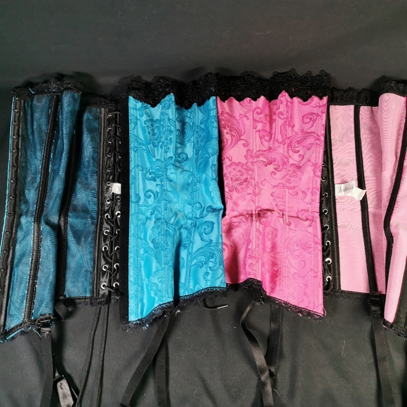 Fredericks of Hollywood corsets - Picture 2 of 5